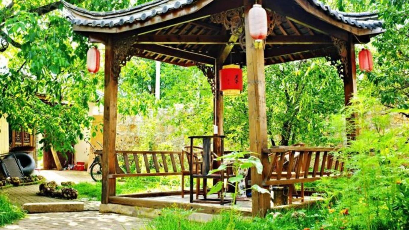 Lijiang Baisha Holiday Resort